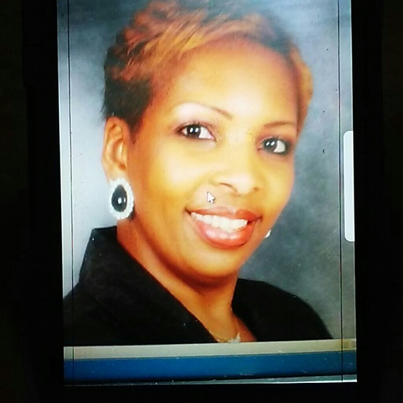 Meet your Posher, Marcia - Picture 1 of 1